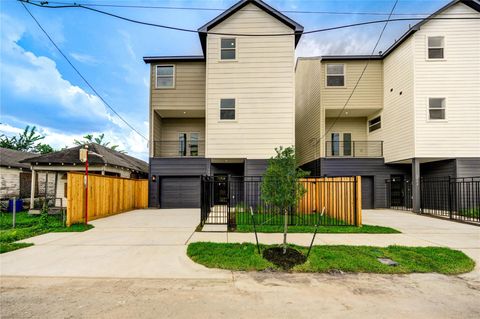 Photo of 3406 Rawley Street, Houston, TX 77020 (MLS # 60857491)