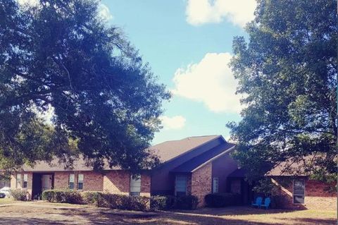 Photo of 1510 E Loop 304, Crockett, TX 75835 (MLS # 81377983)