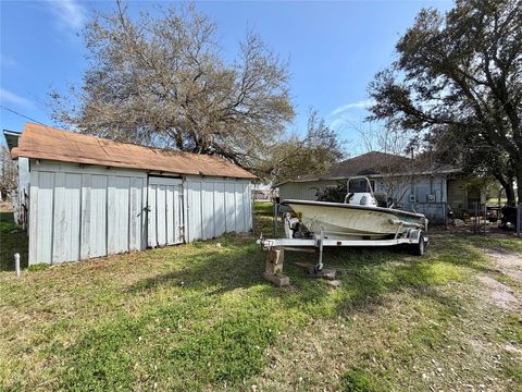 Tiny photo for 326 W 2nd Street, Freeport, TX 77541 (MLS # 4283041)