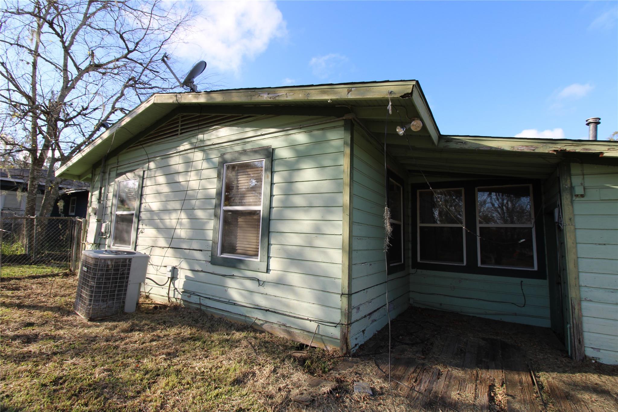 430 Winding Way Street