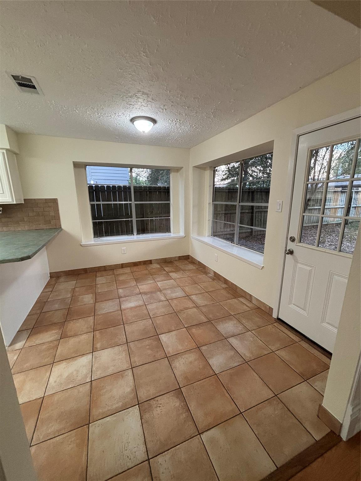 8323 Apothecary Lane