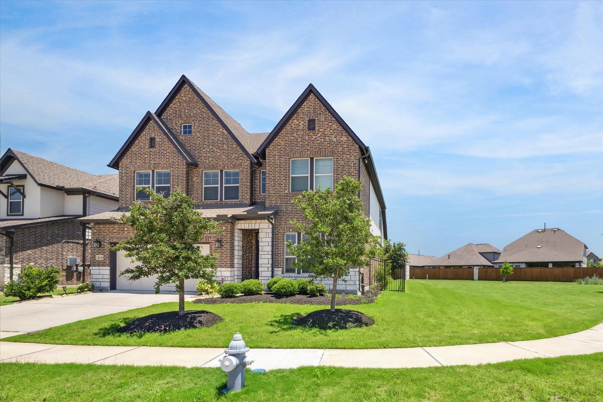 11718 Lost Maples Springs Drive