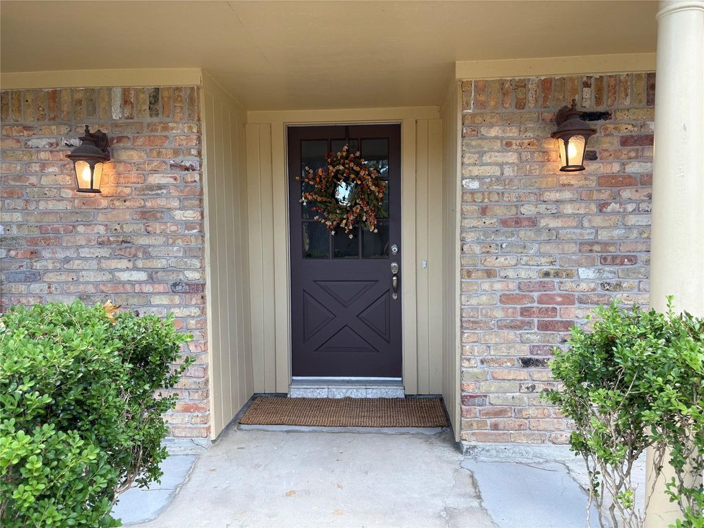 Photo of 1111 Burning Tree Road, Kingwood, TX 77339 (MLS # 64198169)