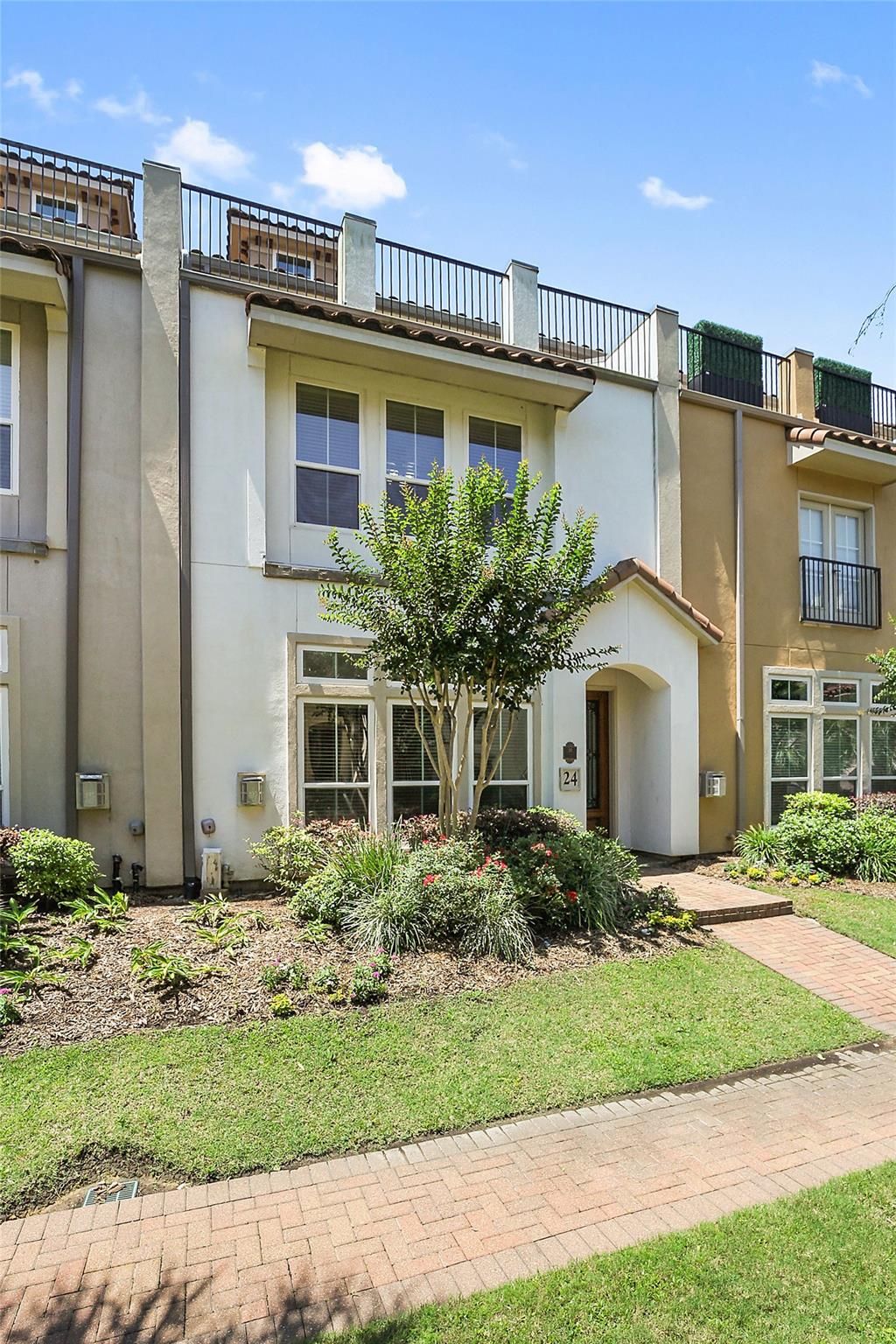 Photo of 24 Tassia Lane, Houston, TX 77058 (MLS # 58590242)