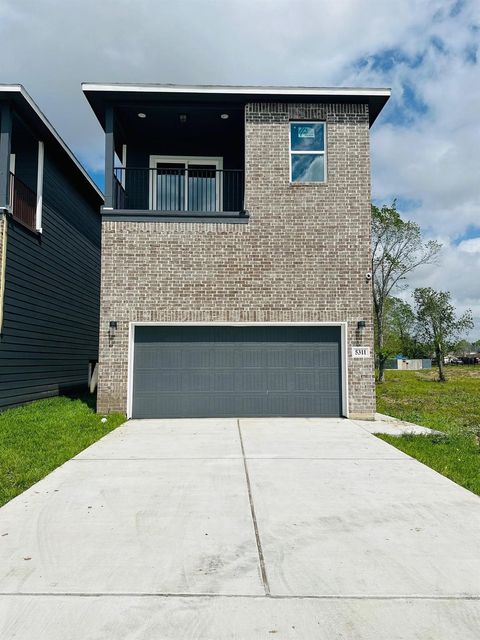 Photo of 5311 Groveton Street, Houston, TX 77033 (MLS # 10056325)