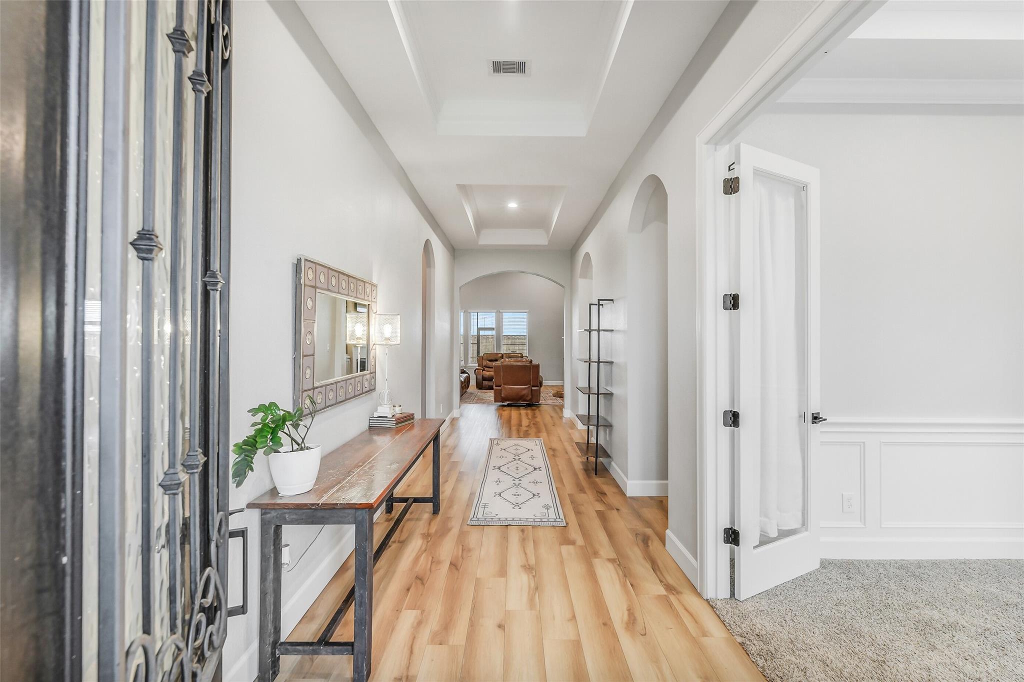 10015 Goliad Drive