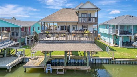 Photo of 28 Dolphin Street, Bayou Vista, TX 77563 (MLS # 24945874)