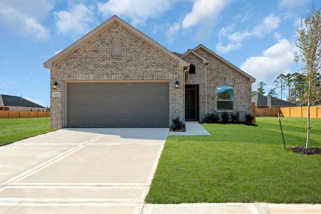 Photo of 27079 Badger Way E, Magnolia, TX 77354 (MLS # 38770670)