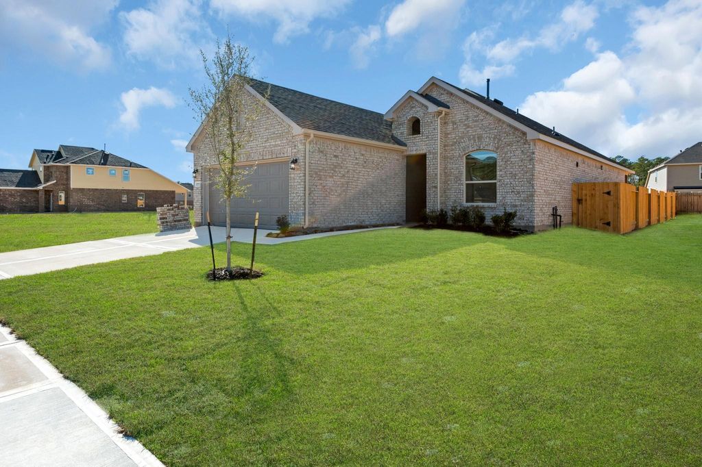 Photo of 27079 Badger Way E, Magnolia, TX 77354 (MLS # 38770670)