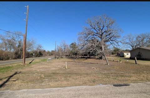 Vacant Land For Sale - 113 S Santa Fe Road<br/> Burleson County, Somerville, TX 77879