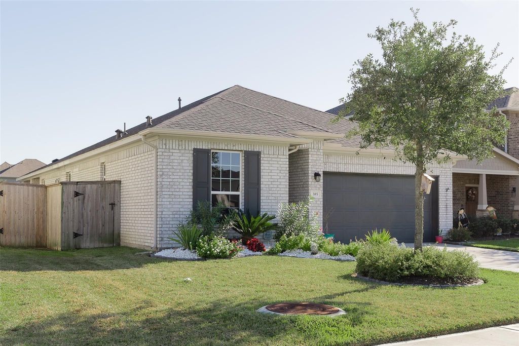 Photo of 385 Weimer Lagoon Road, La Porte, TX 77571 (MLS # 52280341)