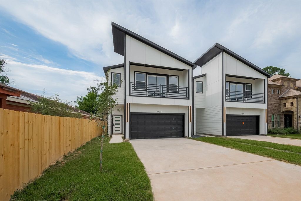 Photo of 2422 Dalview Street, Houston, TX 77091 (MLS # 12183711)