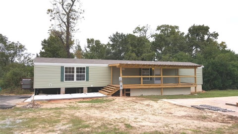 Mobile Home For Rent - 108 Young Street<br/> Willis, TX 77378