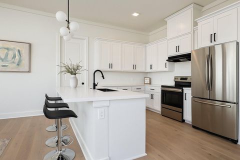 Tiny photo for 5819 Outer Banks St Street, Houston, TX 77091 (MLS # 16118261)