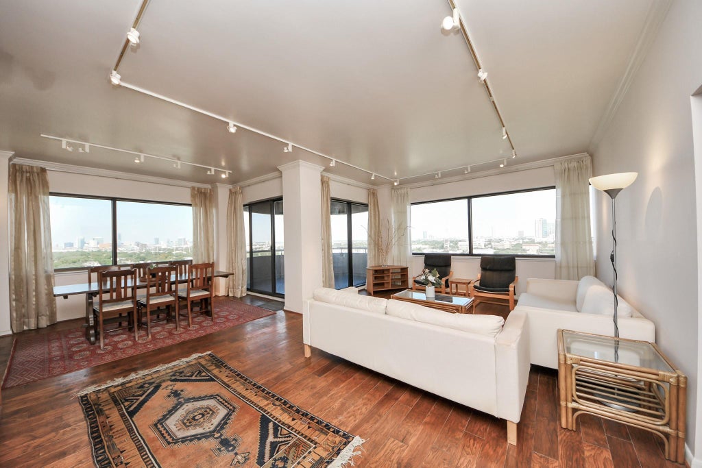 Photo of 5000 Montrose Boulevard #14H, Houston, TX 77006 (MLS # 56898269)