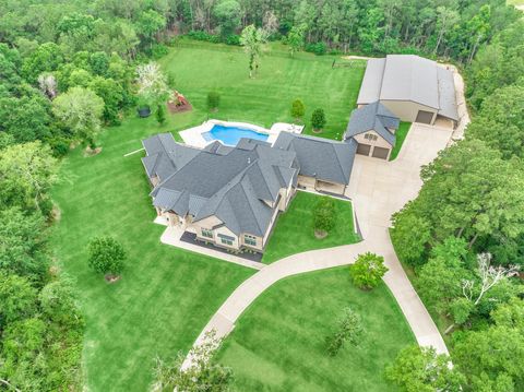 15577 Crown Oaks Drive Montgomery TX 77316