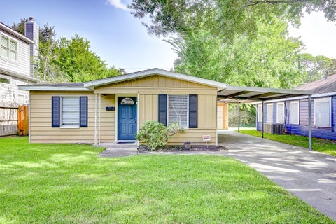 Photo of 4311 Ione Street, Bellaire, TX 77401 (MLS # 6687127)