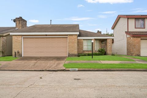 Photo of 6310 Briar Terrace Drive, Houston, TX 77072 (MLS # 36384210)