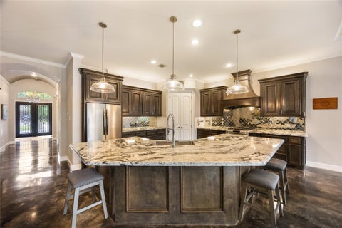 Photo of 12122 Hawthorne Drive, Montgomery, TX 77356 (MLS # 59734835)
