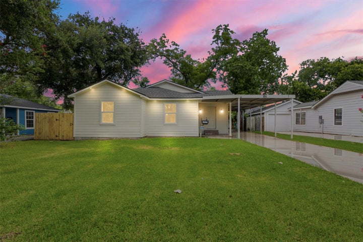 Photo 1 of 38 — 1415 Taylor Avenue, Pasadena, TX 77506