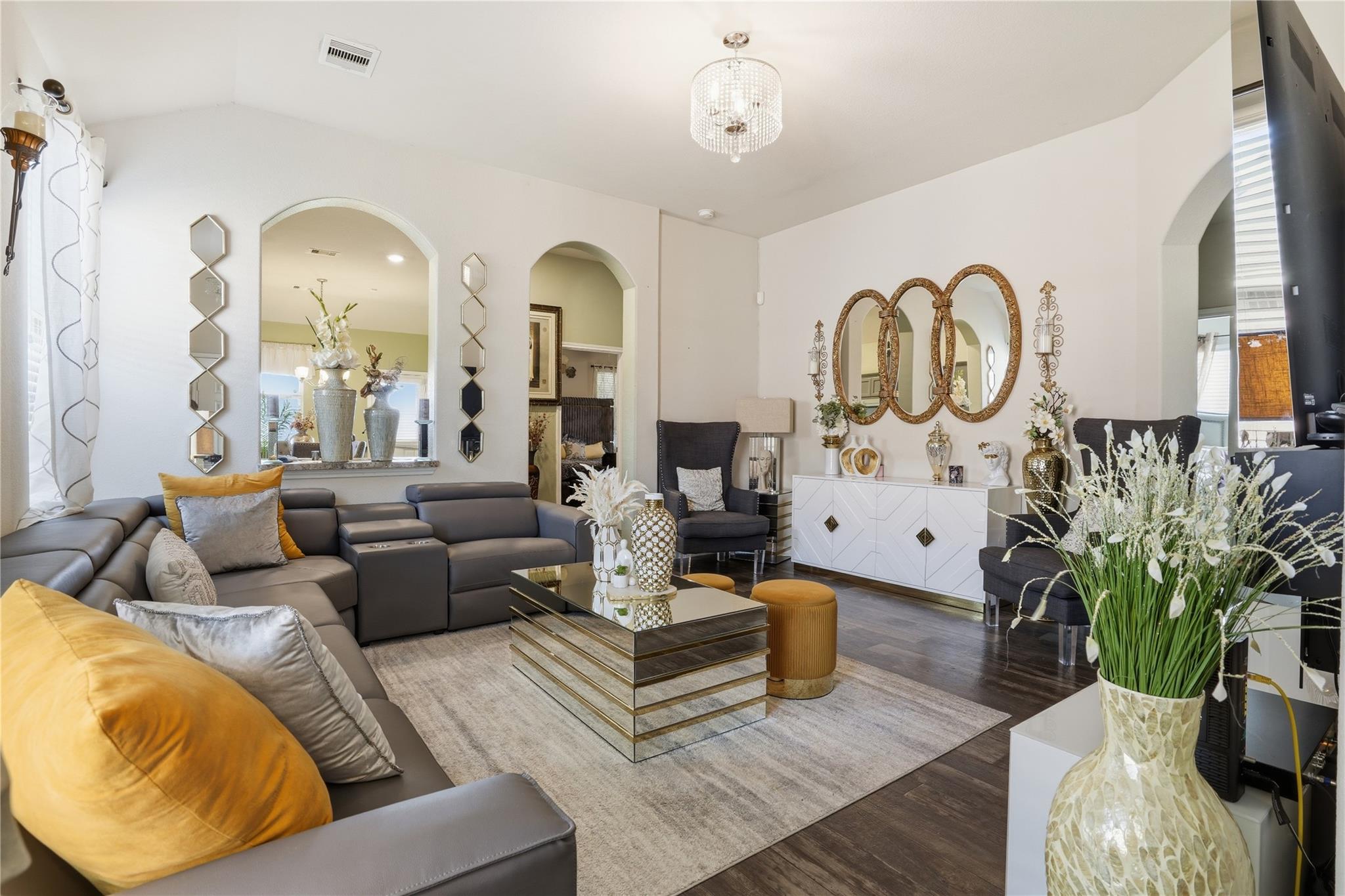 5111 Royal Jasmine Place