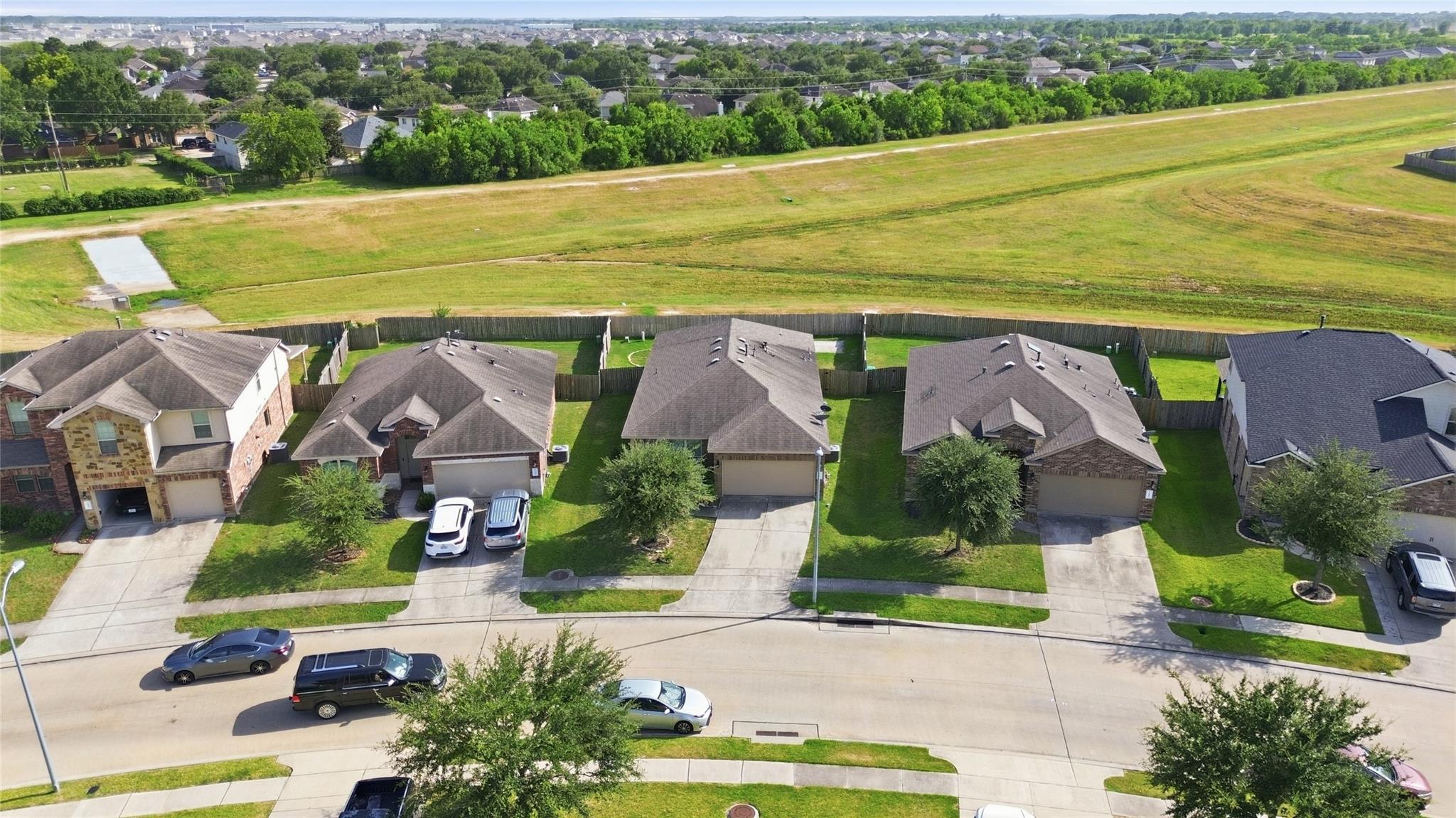 5111 Royal Jasmine Place