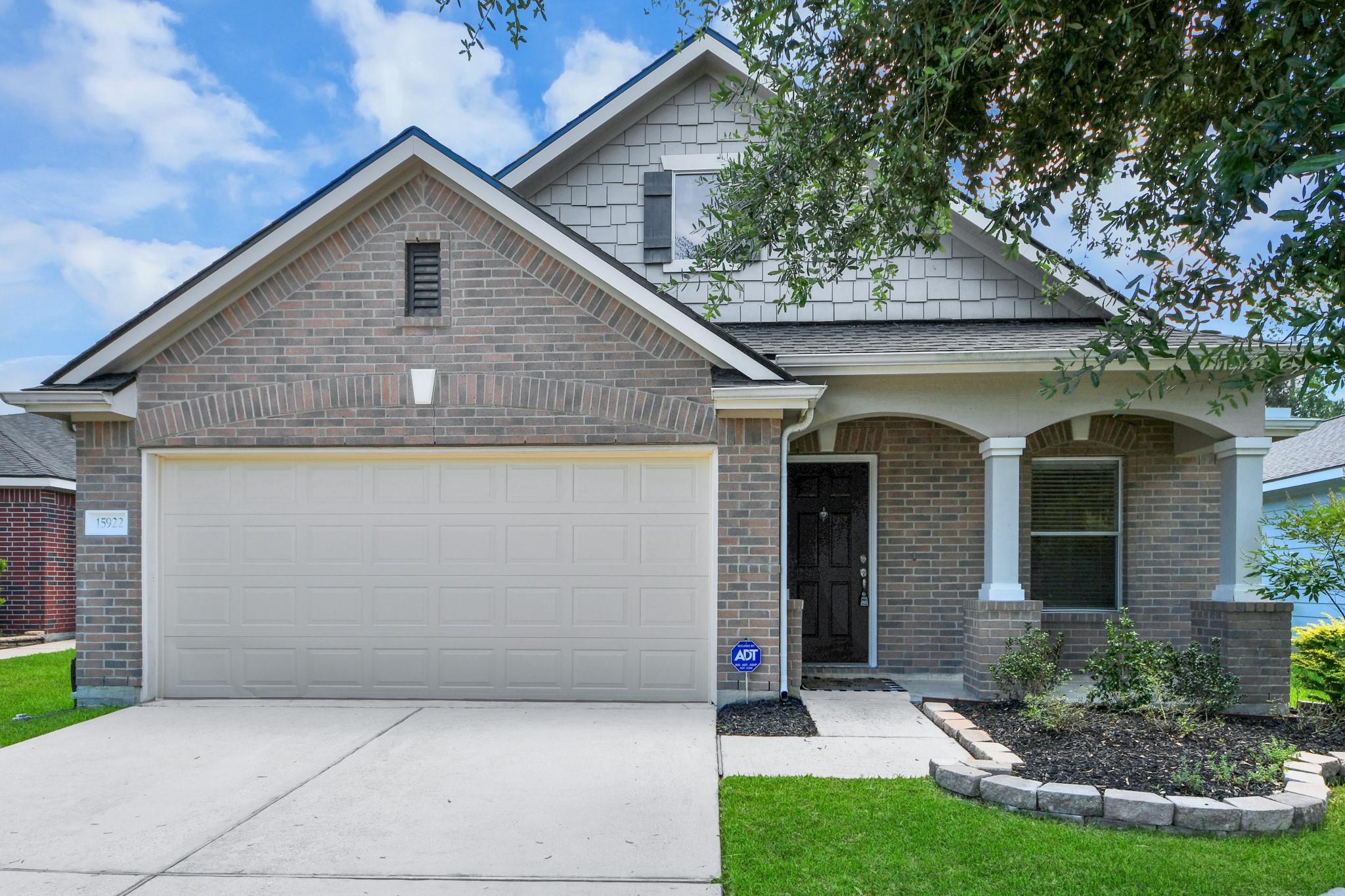 15922 Arapaho Bend Lane