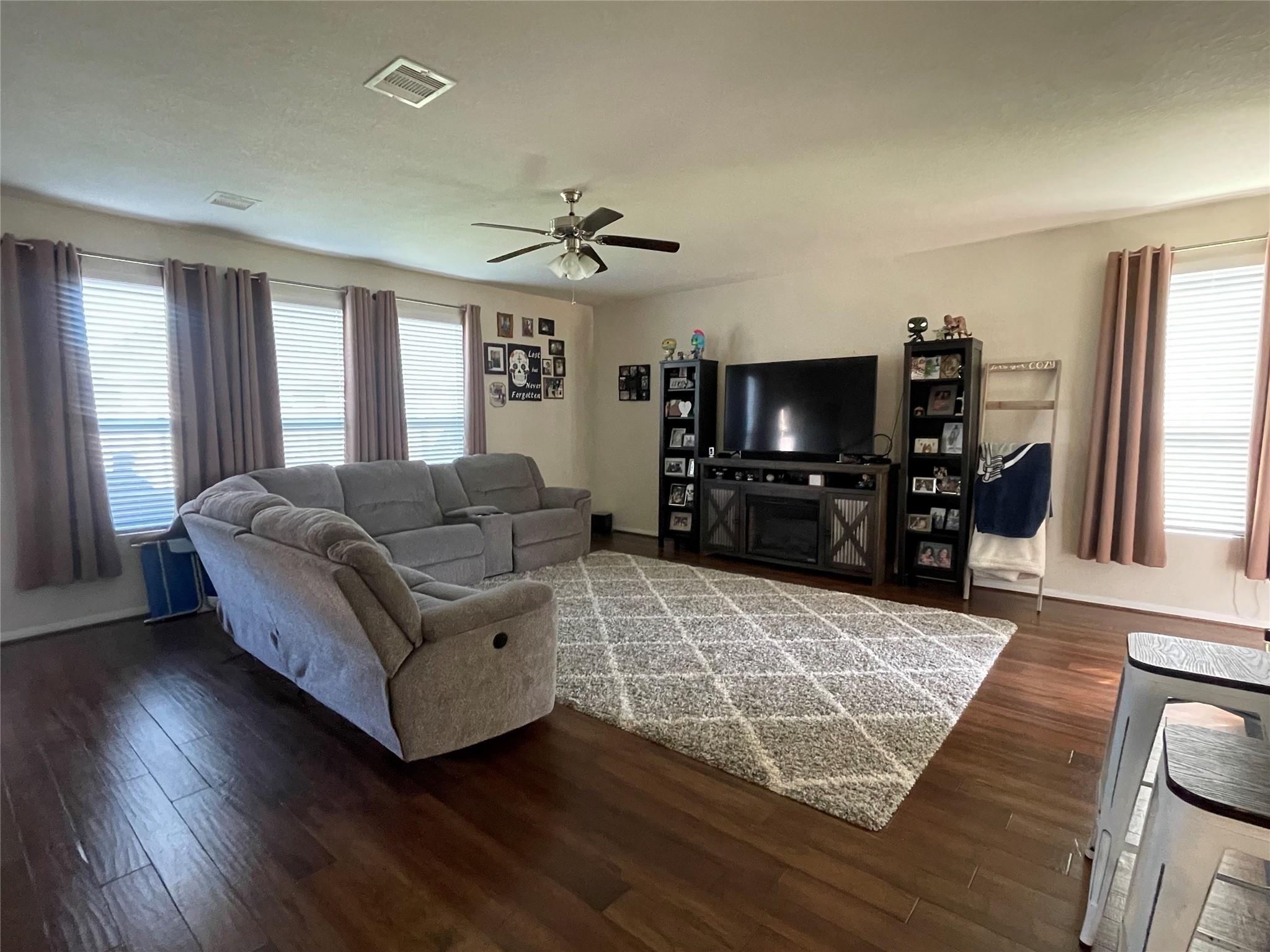 2714 Finwood Drive