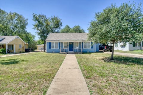 Photo of 1004 Milner Dr, College Station, TX 77840 (MLS # 73560649)