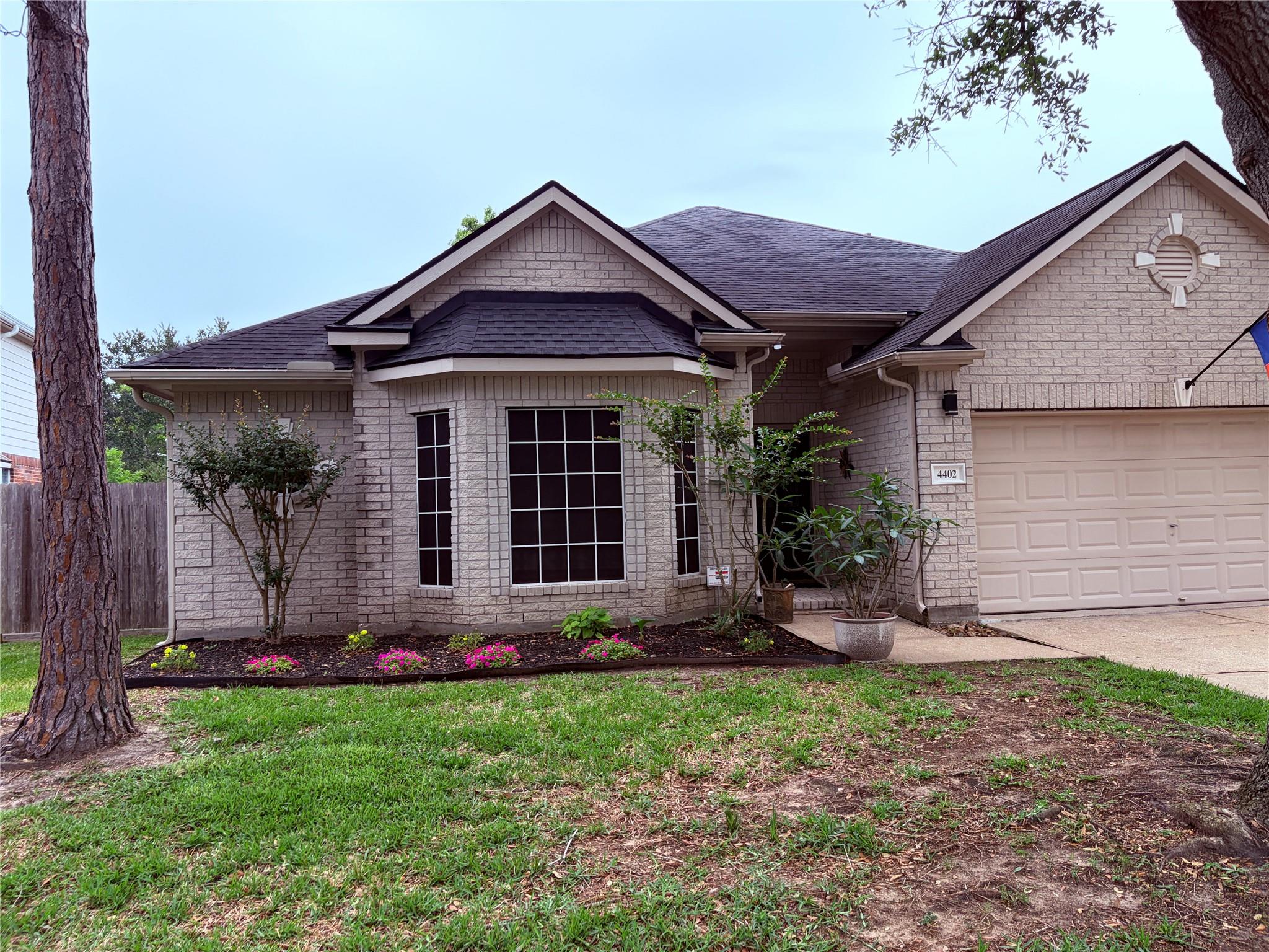 4402 Chestnut Grove