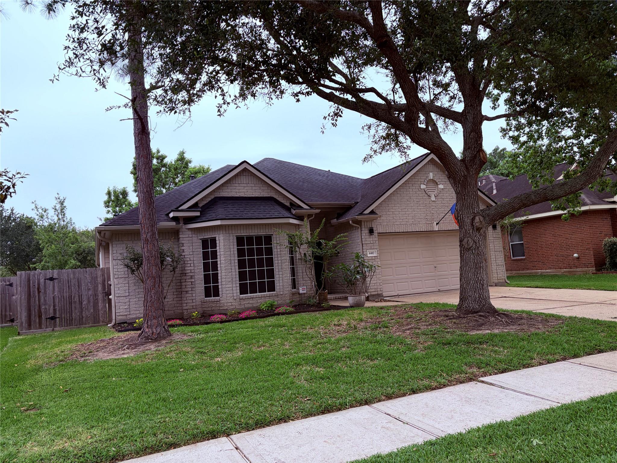 4402 Chestnut Grove