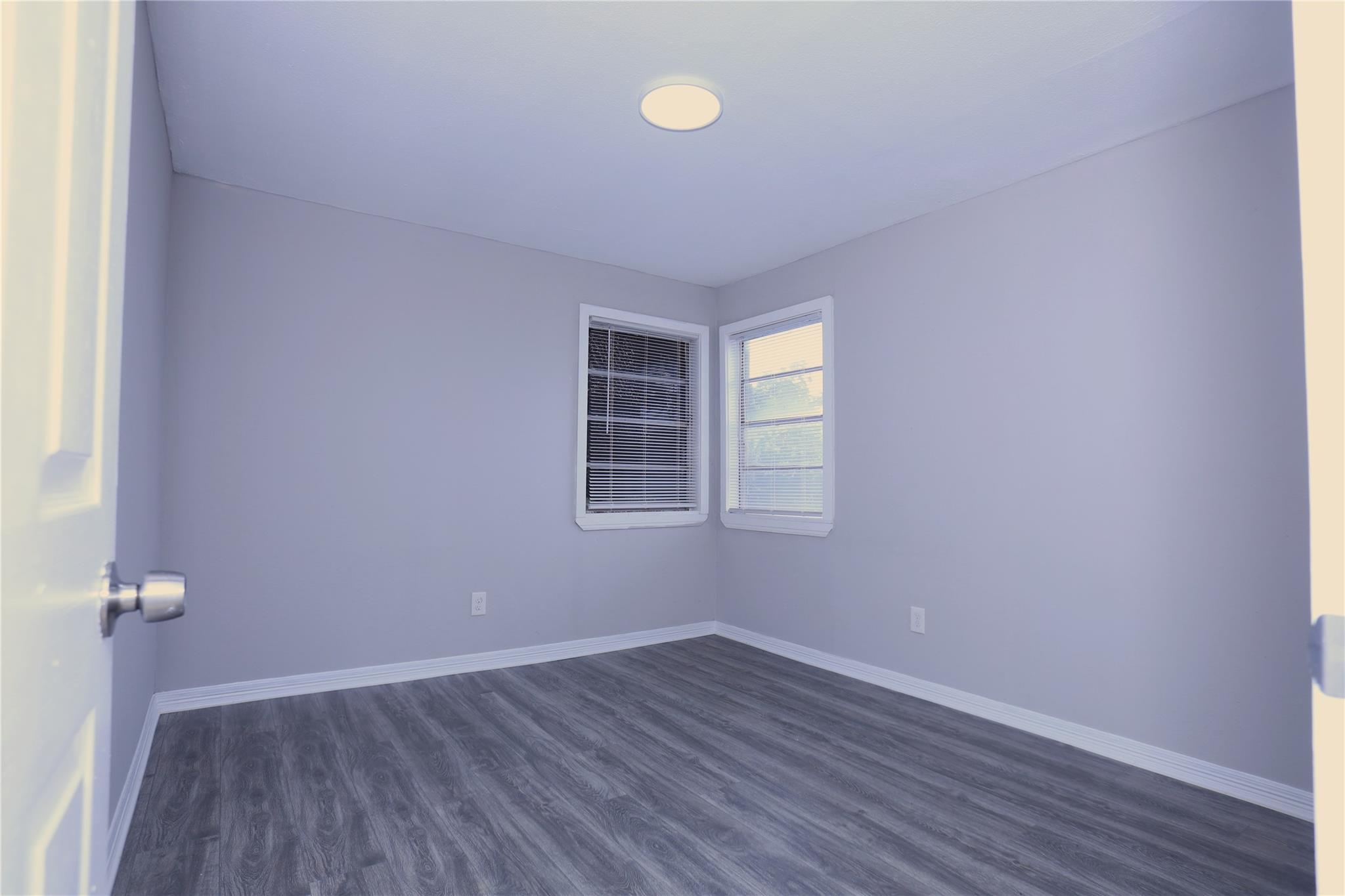 123 W 6th Street 2