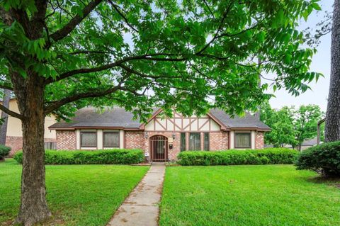 5727 Arbor Vitae Drive Houston TX 77092