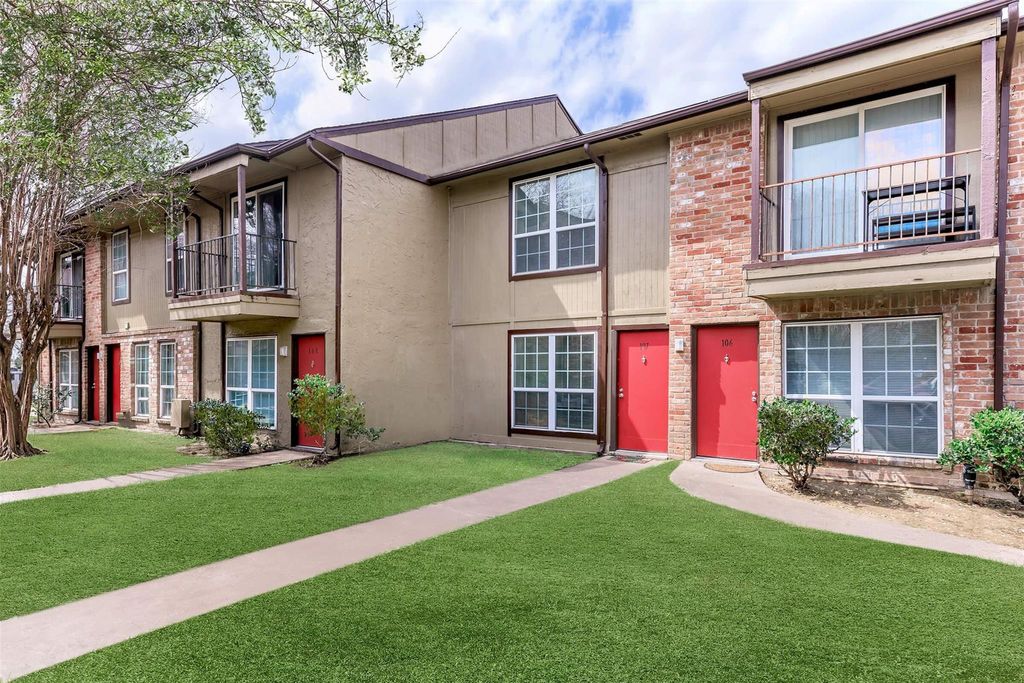 Photo of 10301 Sandpiper Drive #1-002, Houston, TX 77096 (MLS # 35819076)