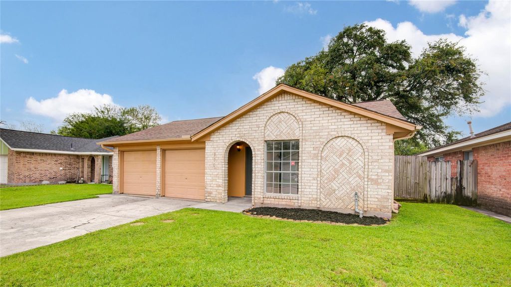 Photo of 1230 Epsilon Street, Pasadena, TX 77504 (MLS # 24380824)