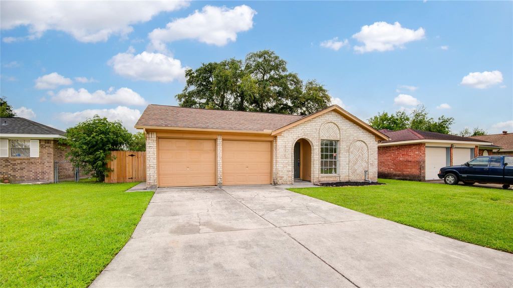 Photo of 1230 Epsilon Street, Pasadena, TX 77504 (MLS # 24380824)