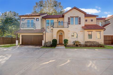 Photo of 11021 Little John Way, Houston, TX 77043 (MLS # 21114608)