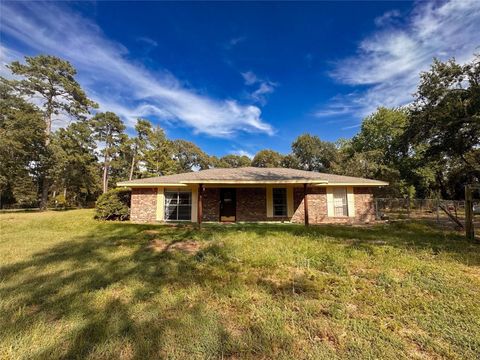 Photo of 15331 Lake Lamond Road, Conroe, TX 77384 (MLS # 38683022)