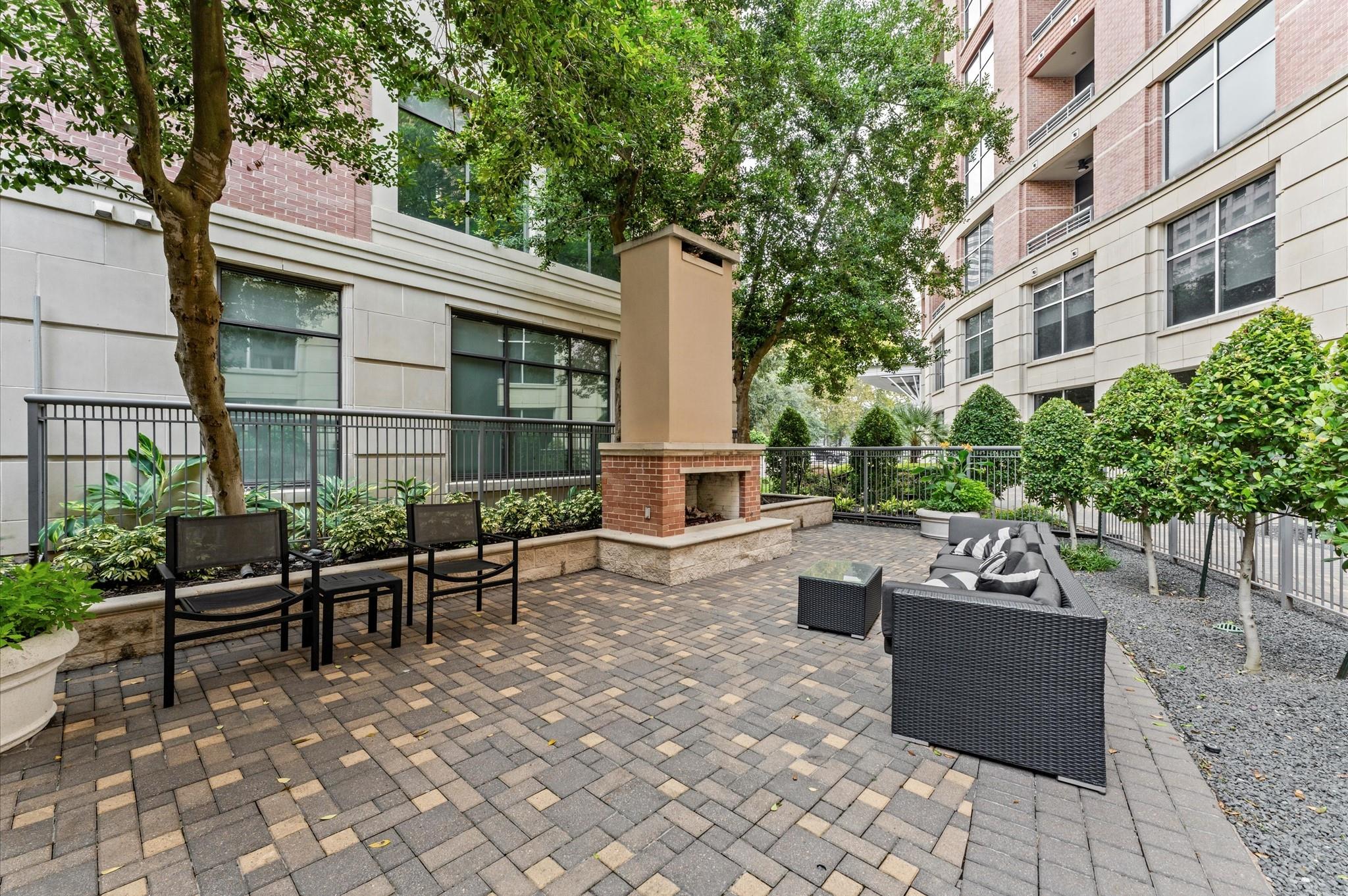 1901 Post Oak Boulevard 1601