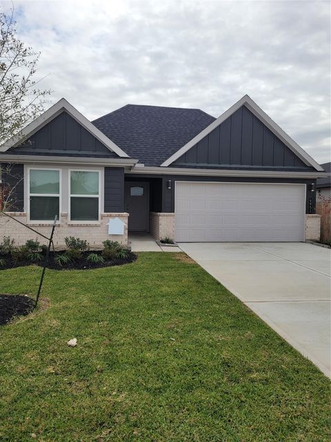 4951 Pine Haven Lane Fresno TX 77545