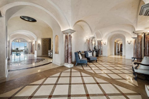 Photo of 2121 Kirby Drive #33, Houston, TX 77019 (MLS # 24633877)