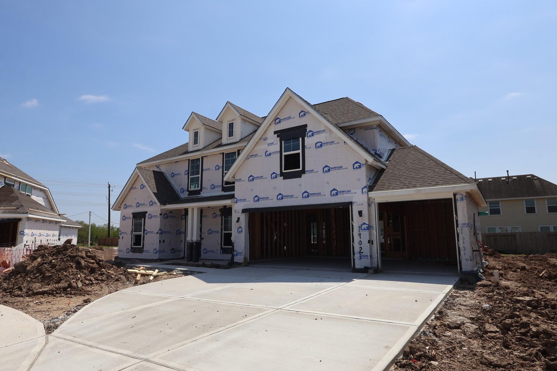 1902 S Wildflower Drive