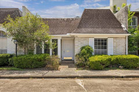 Photo of 1714 S Gessner Road, Houston, TX 77063 (MLS # 71326165)