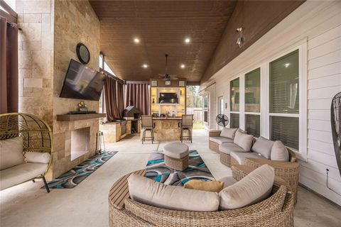 Tiny photo for 608 W Linnwood Drive, New Caney, TX 77357 (MLS # 958911)