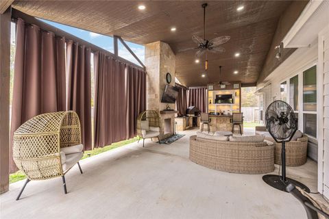 Tiny photo for 608 W Linnwood Drive, New Caney, TX 77357 (MLS # 958911)