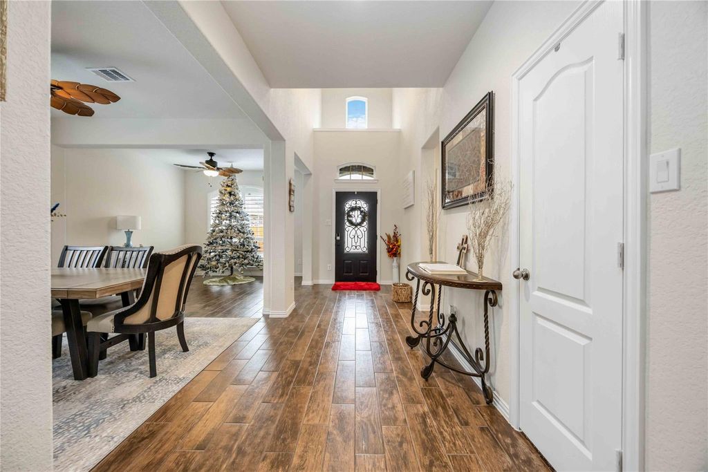 Photo of 608 W Linnwood Drive, New Caney, TX 77357 (MLS # 958911)