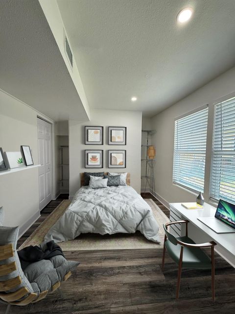 Photo of 705 W Stanford #A, Houston, TX 77019 (MLS # 43812883)