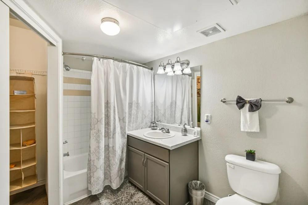 20000 Saums Road 02104