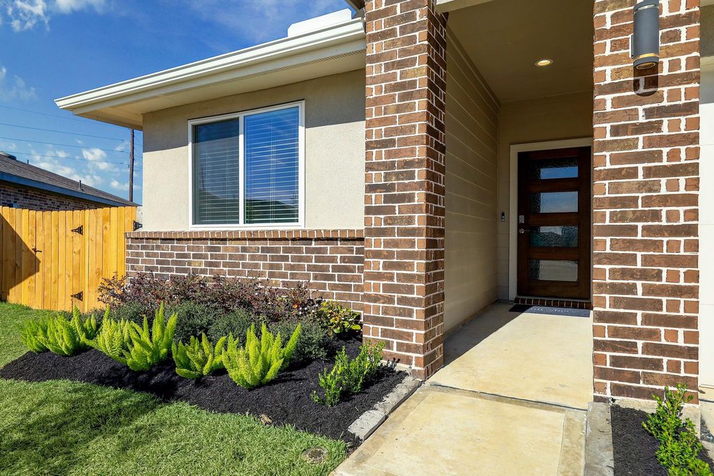 Photo of 6802 Telford Hollow Trail, Richmond, TX 77407 (MLS # 96361034)