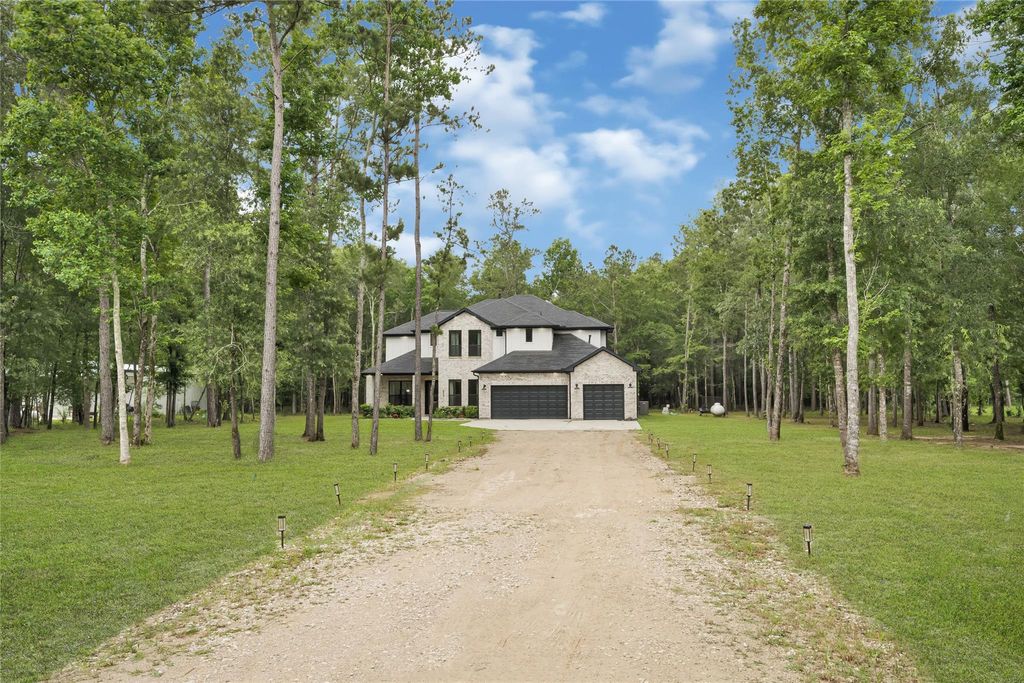 Photo of 855 County Road 6324, Dayton, TX 77535 (MLS # 5111798)